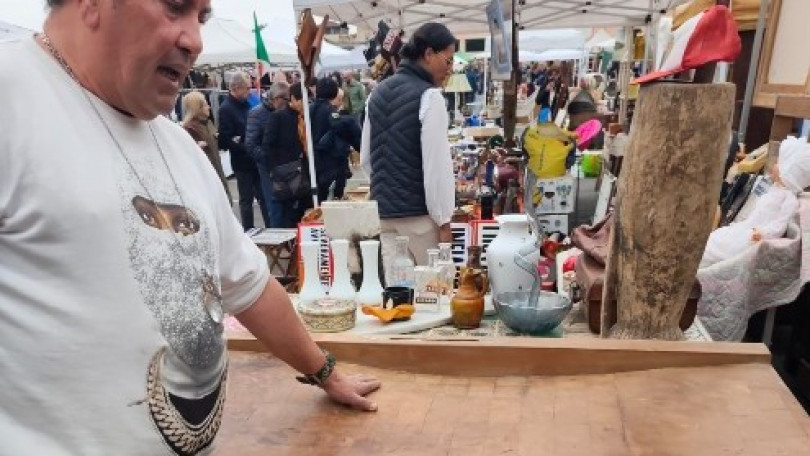 Ancora grande folla per l'antiquariato